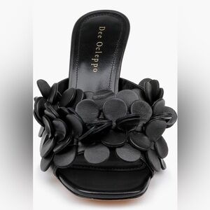 Dee Ocleppo London Slides. BNIB. Size 9.5